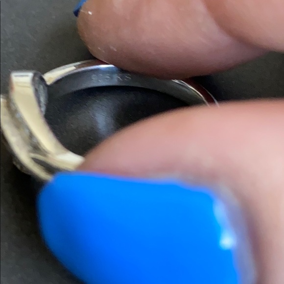 Diamond ring - Picture 3 of 5